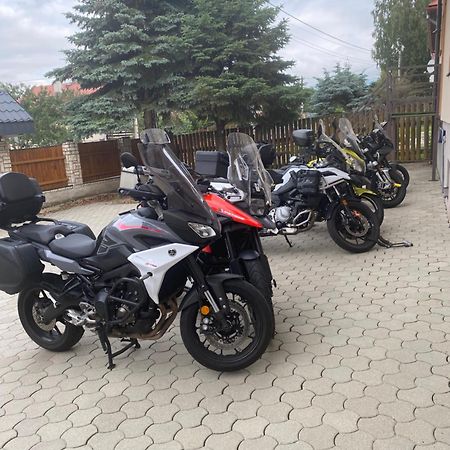 Penzion Vila Petra Bed&Breakfast Wielki Sławków Zewnętrze zdjęcie