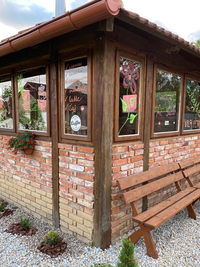 Penzion Vila Petra Bed&Breakfast Wielki Sławków Zewnętrze zdjęcie